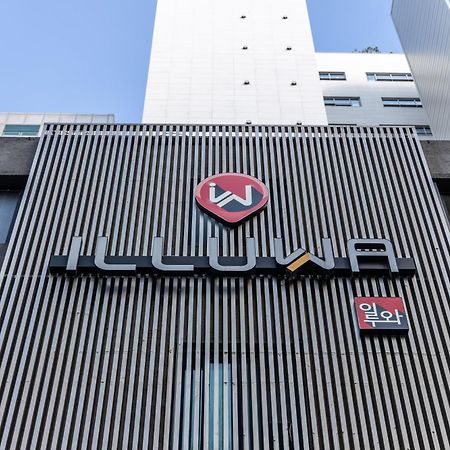 M Lluwa Motel โซล ภายนอก รูปภาพ