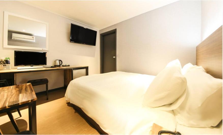 M Lluwa Motel โซล ภายนอก รูปภาพ